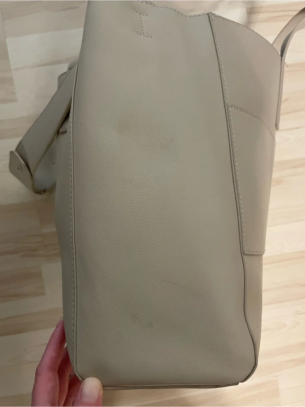 GREAT Condition Calpak Haven Laptop Tote in Beige / Light Tan / Cream!
